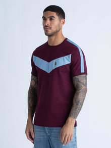  CALVIA CHEVRON T-SHIRT